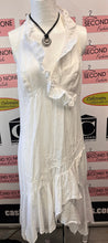 Cargar imagen en el visor de la galería, White Cotton Halter Dress (Size XL)