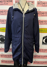 Load image into Gallery viewer, BENCH Navy Puff Windbreaker (Size L)