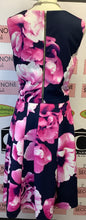 Load image into Gallery viewer, Eliza J Floral 2 Pc Skirt Set (Size 14)