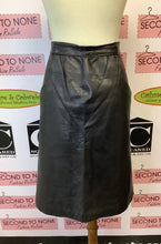 Load image into Gallery viewer, Linea Phillips Leather Midi Skirt (Size 13)