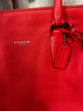 Cargar imagen en el visor de la galería, Coach Legacy Candace Medium Carryall Tote
