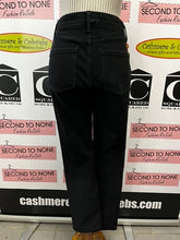 Cargar imagen en el visor de la galería, White House Black Market Skinny Flare Black Jeans (Size 6)