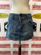 Load image into Gallery viewer, Guess Y2K Micro Mini Denim Skirt (Size 29)