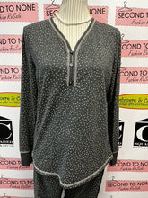 Load image into Gallery viewer, Denver Hayes Pyjama Set (Size M)