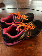 Load image into Gallery viewer, Champion Runners (Size 9)