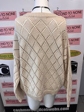 Cargar imagen en el visor de la galería, Primark Sparkly Diamond-Point Sweater (Size Large)