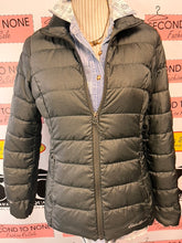 Cargar imagen en el visor de la galería, Eddie Bauer Down-Filled Puffer Jacket (Size XS)
