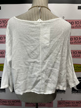 Cargar imagen en el visor de la galería, Made in Italy White Top (Size L)