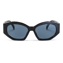Cargar imagen en el visor de la galería, Oval Angle Sunglasses - Lucia (3 Colors)