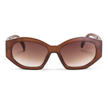 Cargar imagen en el visor de la galería, Oval Angle Sunglasses - Lucia (3 Colors)