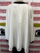 Load image into Gallery viewer, French Connection Flowy Blouse (Size 8)