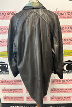 Load image into Gallery viewer, Vintage Leather by Mann Leather Jacket (Size L)