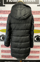 Cargar imagen en el visor de la galería, Jessica Down Filled Puffer Coat (Size L)