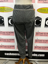 Load image into Gallery viewer, Denver Hayes Pyjama Set (Size M)