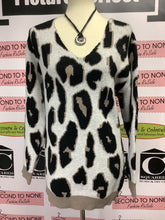 Load image into Gallery viewer, NWT Cheetah Plush Sweater (Size XXL)