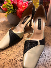 Load image into Gallery viewer, Jacques Vert Vintage Shoes/Handbag Set (Size 6)