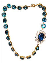 Cargar imagen en el visor de la galería, Collares Grandes de Strass (2 Colores)