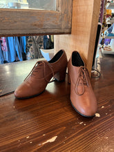 Load image into Gallery viewer, American Apparel High Heel Leather Lace Ups (Size 6)