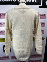 Cargar imagen en el visor de la galería, Fisherman Knit-Style Cardigan (Only Winter White Left!)