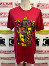 Cargar imagen en el visor de la galería, Men's Harry Potter Shirts (3 Options)