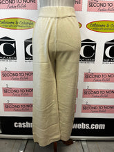 Cargar imagen en el visor de la galería, Lounge Pants (2 Colours)