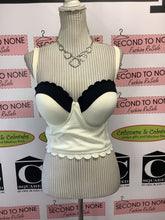 Load image into Gallery viewer, Torrid Scalloped Hem Cupped Bustier Top (Size L/XL or Torrid 1)