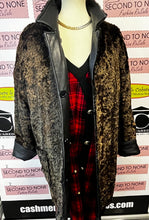 Load image into Gallery viewer, Danier Reversible Leather Jacket (Size L)