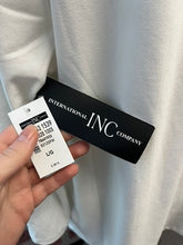 Cargar imagen en el visor de la galería, NWT International Concepts White Long Sleeve Top (Size L)