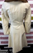 Load image into Gallery viewer, Fur Collar Genuine Leather Coat (Size XXS)