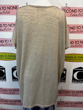 Cargar imagen en el visor de la galería, Studded Shoulder Sparkly Tunic (One Size)