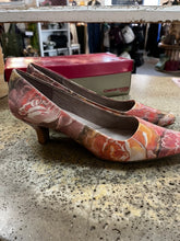 Load image into Gallery viewer, A2 by Aerosole Floral Heels (Size 10)(In Original Box)