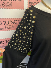 Cargar imagen en el visor de la galería, Michael Kors Studded Shoulder Top (Size XL)