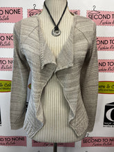 Cargar imagen en el visor de la galería, Tricots Jean Marc Taupe Metallic Shawl (Size S)
