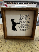 Cargar imagen en el visor de la galería, Christmas Dog Sign