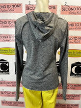 Load image into Gallery viewer, La Vie En Rose Active Sweater (Size L)