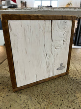 Cargar imagen en el visor de la galería, Christmas Dog Sign