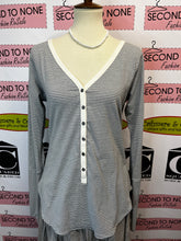 Load image into Gallery viewer, Lululemon Long Sleeve (Size 12)