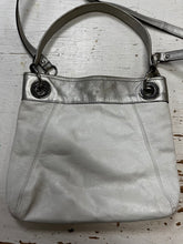 Charger l'image dans la galerie, Coach Ashley Hippie Crossbody