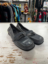 Load image into Gallery viewer, Aerosoles Suede Loafers (Size 7)