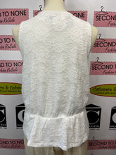 Load image into Gallery viewer, NWT White House Black Market Lace Tank (Size M)