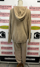 Load image into Gallery viewer, Saks Fifth Avenue 100% Cashmere Lounge Set (Size M)