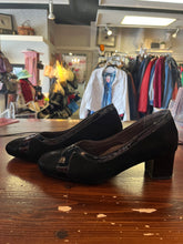Load image into Gallery viewer, Codia Black Suede Pumps (Size 39=8)