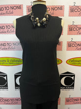 Cargar imagen en el visor de la galería, Ribbed Sleeveless Mock Neck (Only 2 Left!)