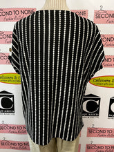 Load image into Gallery viewer, NWT Striped Button Tee (Size L)