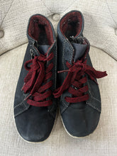 Cargar imagen en el visor de la galería, Remonte Leather Shoes (Size 37=6)