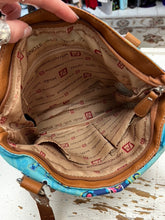 Charger l'image dans la galerie, Stone Mountain Elephant Purse