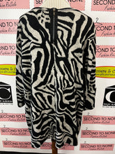 Load image into Gallery viewer, Zebra Print Tunic (Size 2X)