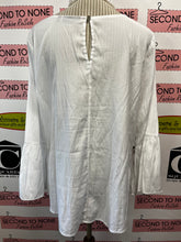 Load image into Gallery viewer, Apt.9 Pearl Blouse (Size XL)