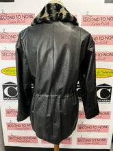 Load image into Gallery viewer, Vintage Danier Genuine Leather Jacket (Size XS)