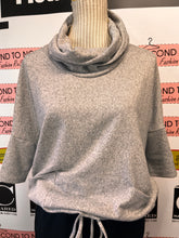 Cargar imagen en el visor de la galería, Cozy Grey Cowl Neck Sweater (Size M)